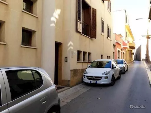 Castelvetrano locale uso ufficio 110 mq