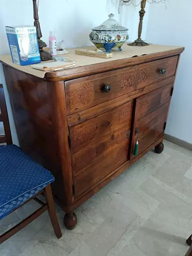 Cassettiera antica