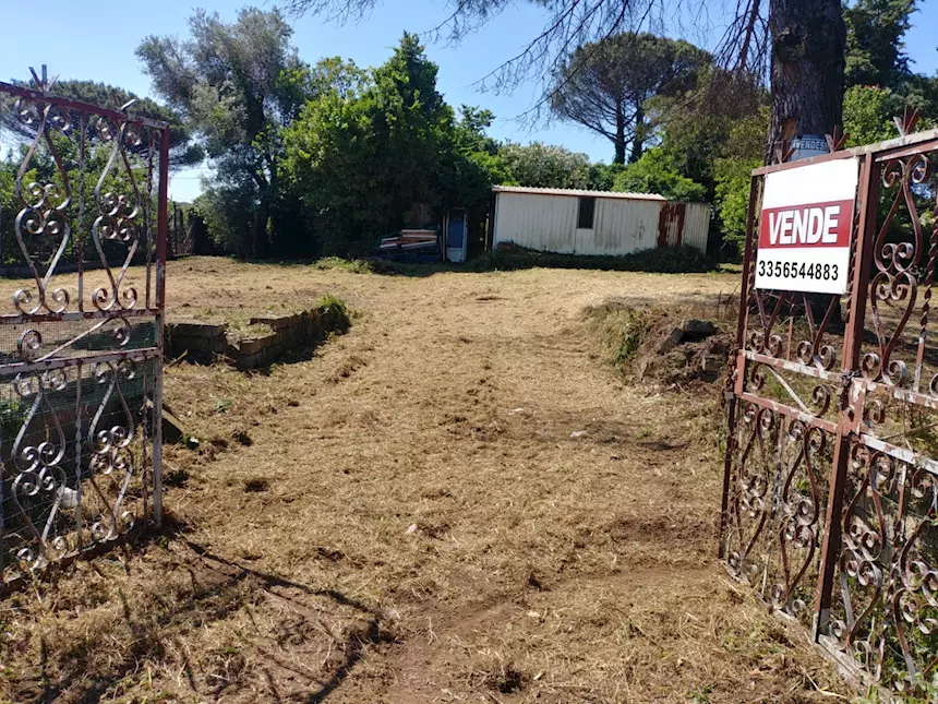 Pomezia Nord,terreno con rustico