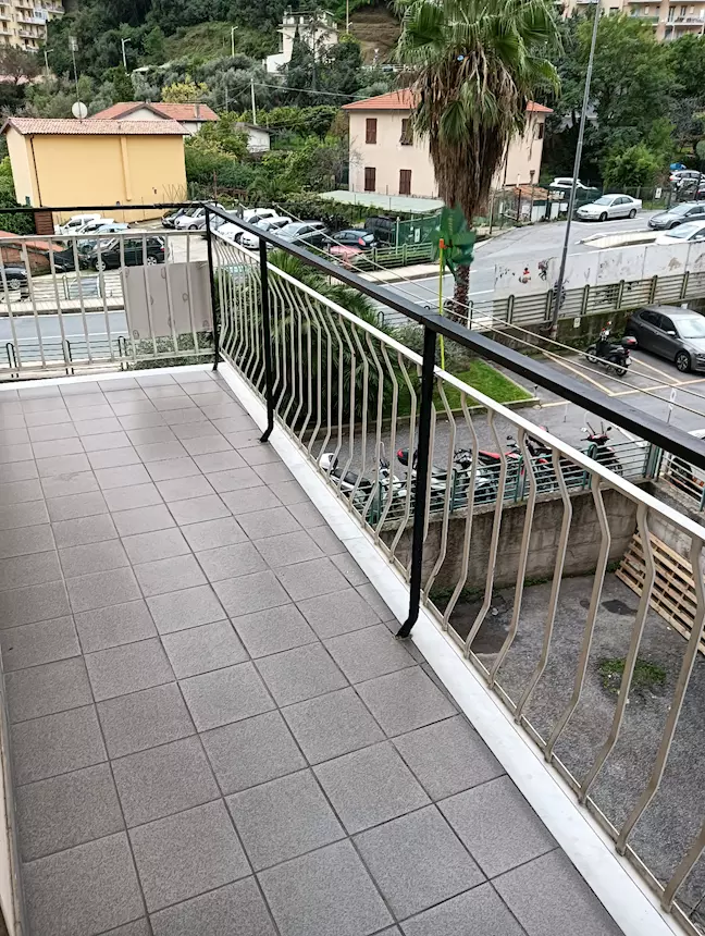 Trilocale con balcone comodo ai servizi