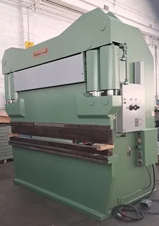 Pressa piegatrice idraulica Universal NUP/13 100 T. 3050 X 1