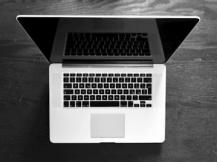 Vendo MacBook Pro 15 pollici Marca Apple - Anteprima 2