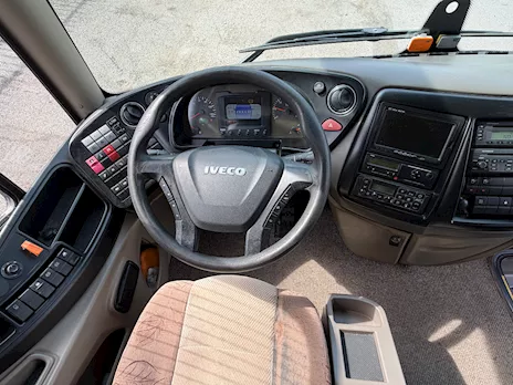 Magelys km 445.000 Marca Iveco Anno 2015 Euro 6, cambio automatico - Anteprima 9