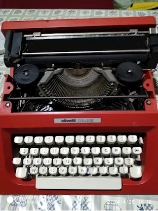 Macchina da scrivere Olivetti college, come nuova - Anteprima 2