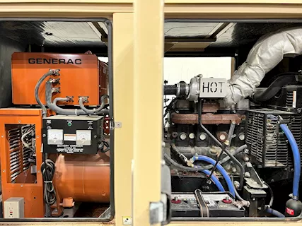 Gruppo elettrogeno Generac 30 kW, modello SD030 - Anteprima 2