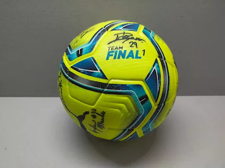 Pallone PUMA Teamfinal FIFA Quality autografato