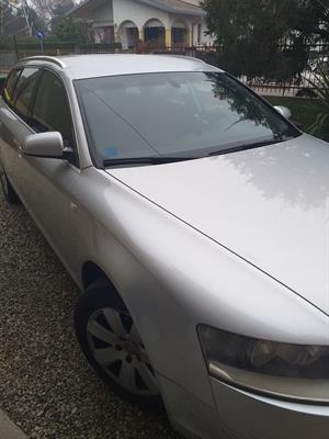 Autista con auto propria trasporto