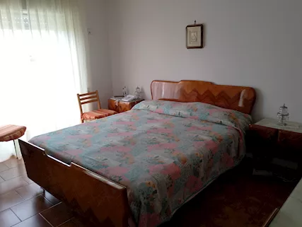 Posto letto per lavoratori con busta paga