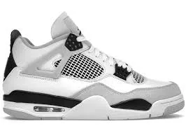Jordan 4 Retro nero militare