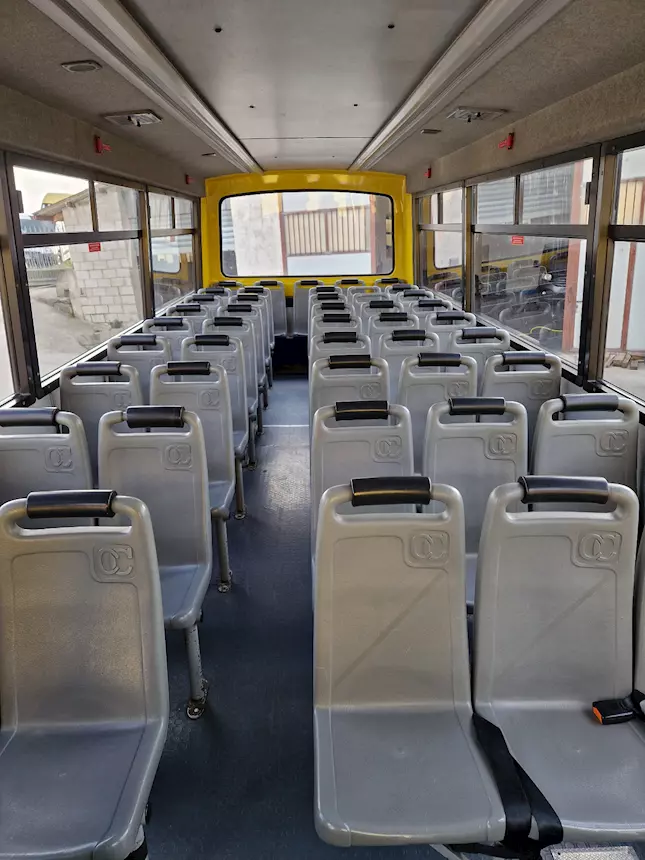 Foto 9Scuolabus varie tipologie Marca Iveco Anno 2010
