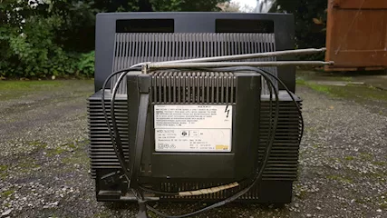 Televisore della storica ditta SELECO anni 1980 - Anteprima 4
