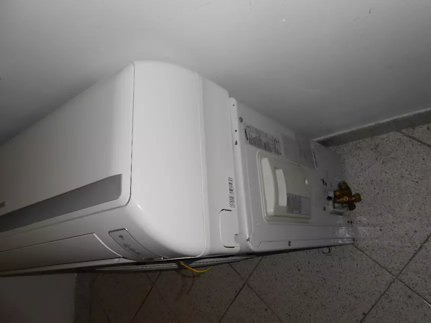 Condizionatore Samsung Esterna AQ12UGDX con monosplit AQ12UG - Foto 12