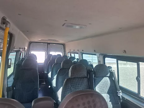 Vendo Ford Transit 16+1 posti Anno 2008 Km 453000 Euro 4, prezzo leggermente trattabile - Anteprima 5