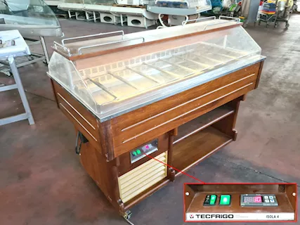 Espositore positivo buffet ad isola usato