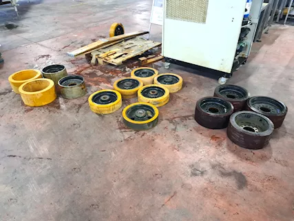 Ruote industriali per muletti LGV usate