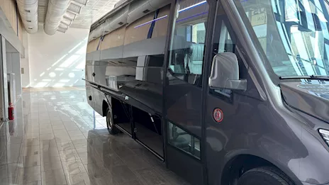 Sprinter - Minibus 25+1+1 full optional nuovo Mercedes Km 0, pronta consegna - Anteprima 3