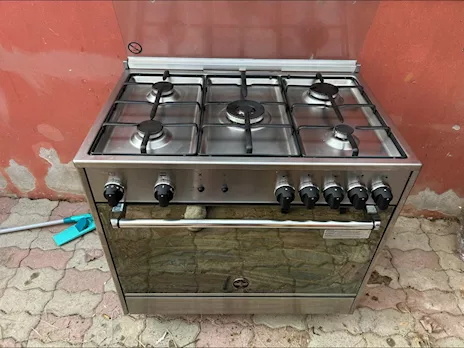 cucina con forno a gas La Germania