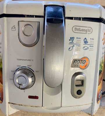 Friggitrice De Longhi digitale con piatto rotante