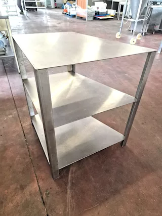 Tavolo inox di finitura usato