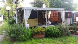 Casetta più roulotte camping 2 laghi