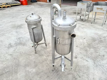 2 serbatoi in acciaio inox usati