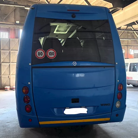 IVECO WING Anno 2014 Km 274000 Euro 5, cambio manuale - Anteprima 3