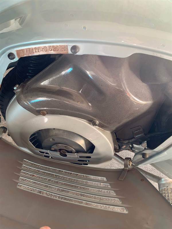 Motorrad Vergleich Vespa GTS 125 Super Sport 2023 Vs. Vespa GTS 125 I.e - Foto 13