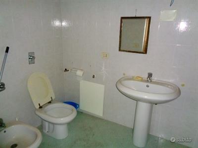 Stabile con 2 appartamenti garage - Foto 6