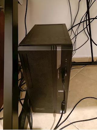 PC fisso pari al nuovo completo di stampante fax