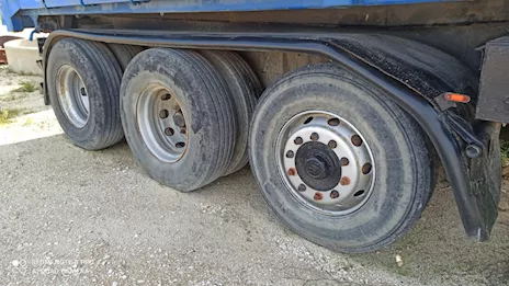 Man 18.480 con semirimorchio 10 gomme per roccia Euro 4 - Anteprima 2