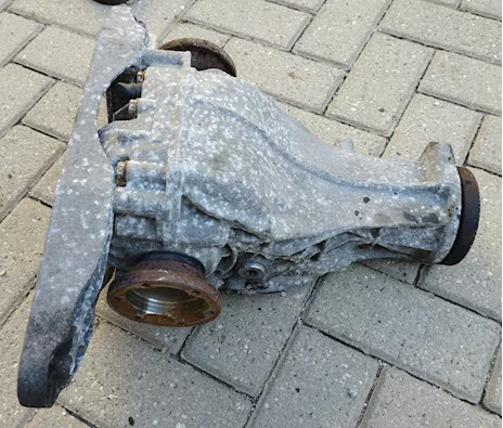 Differenziale post Audi A4 2.0 TDI 4X4 0AR525083C - Anteprima 1