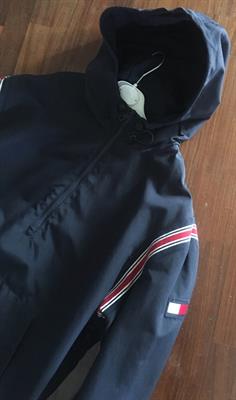 Giubbotto Tommy Hilfiger blu pari al nuovo, taglia l - Foto 2