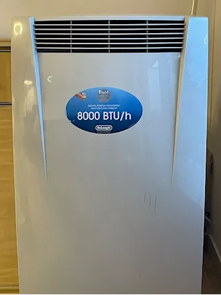 Pinguino DeLonghi 8000 BTU/h