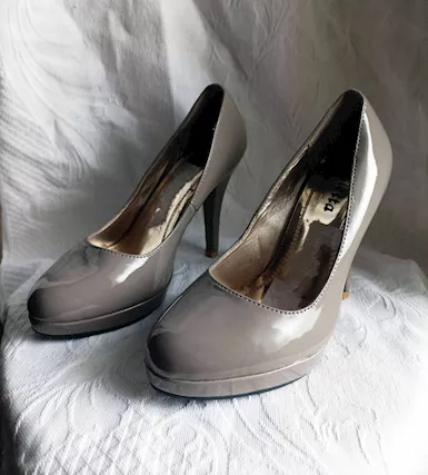 Scarpe donna Violetta tacco alto n.36, colore BEJGE - Foto 2