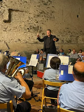 Vitaliano Gallo dirigiert J. Strauss: 200° Geburtstag - Foto 5
