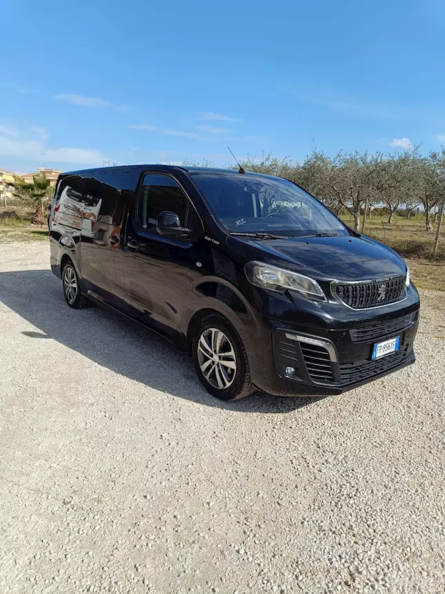 Peugeot Traveller Anno 2018 Km 170000 Euro 6, full optional