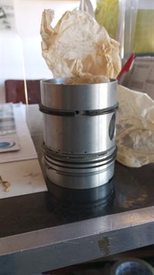 Pistoni per motori a V di trattori SAME Centauro 60 CV ecc.c