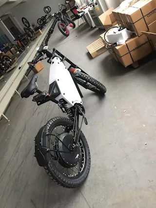 Prototipo estremo e-bike corsa 12000 W/120km/h