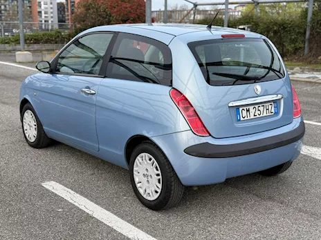 Lancia Modello Ypsilon anno 2004 Km 175000 Berlina Benzina - Anteprima 3