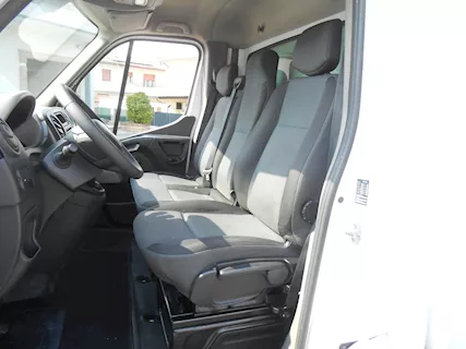 Renault Master furgonato Anno 2017 Km 185000, unico proprietario - Foto 4