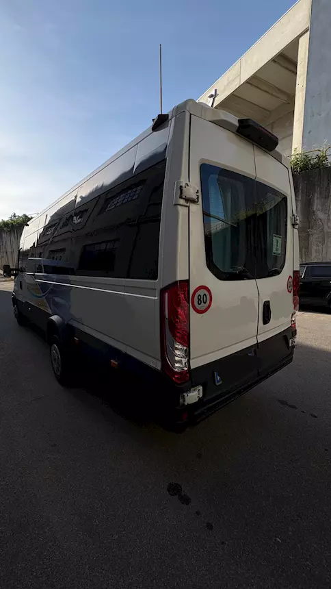 Foto 6Iveco Daily new engine gearbox Anno 2016 Km 820000 Euro 6, cambio automatico