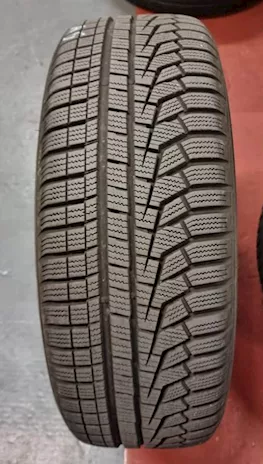 Gomme invernali Hankook 225 50 R18