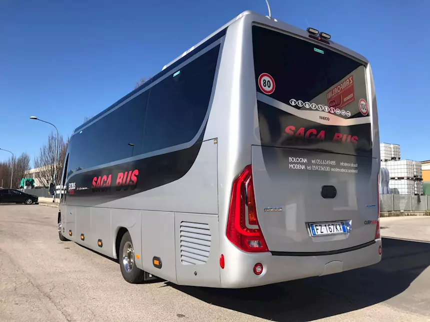Foto 2AUTOBUS Euro 6 Marca IVECO 31 +1+1 CUBBY Anno 2020 Km 21500