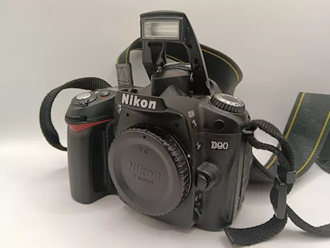 Nikon D90 come nuova, in ottime condizioni - Foto 6