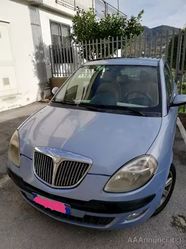 Lancia Y 1200 16V benzina anno 2005 104000 km
