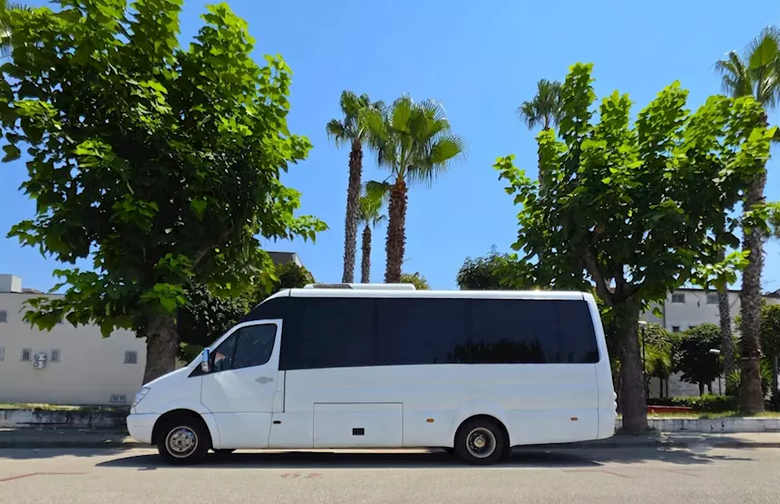 Foto 3MERCEDES-BENZ SPRINTER 519 SITCAR 3.0 V6 • 190 CV • 21 POSTI Anno 2011