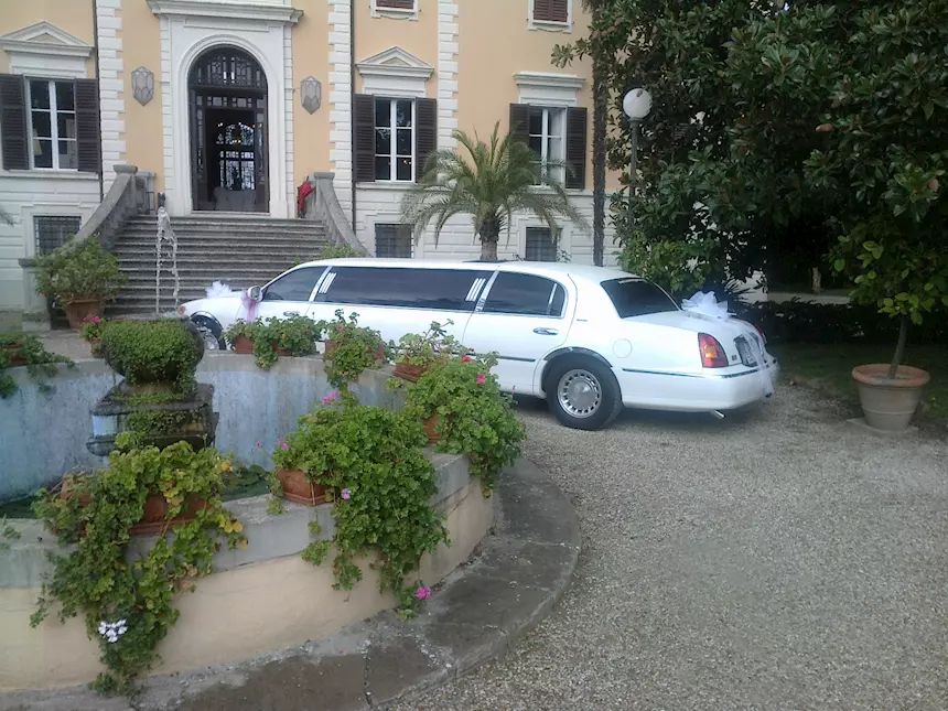 Foto 9Ford Lincoln Town Car Limousine, ottimo stato