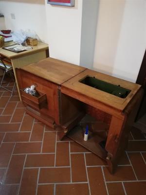 Macchina per cucire BORLETTI