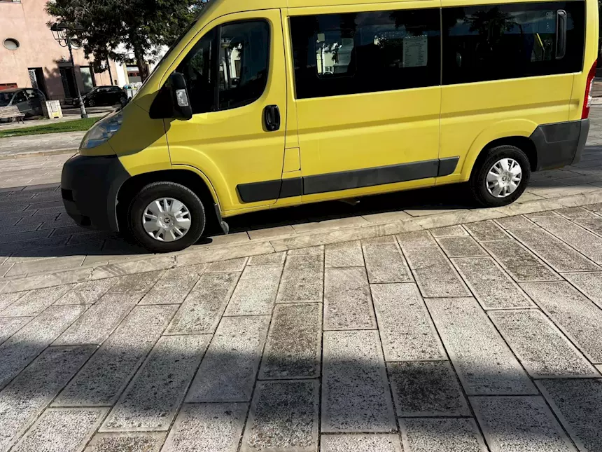 Foto 2Peugeot Boxer Anno 2013 Km 170000 Euro 5