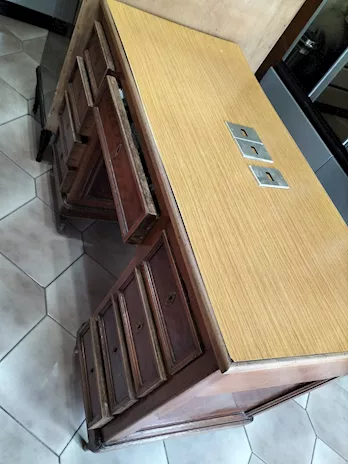 Scrivania scrittoio vintage